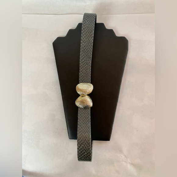 VTG Grey Snakeskin Belt w/ Shell Clasp Belt Buckle Seashell 32” Adjustable - Picture 2 of 11
